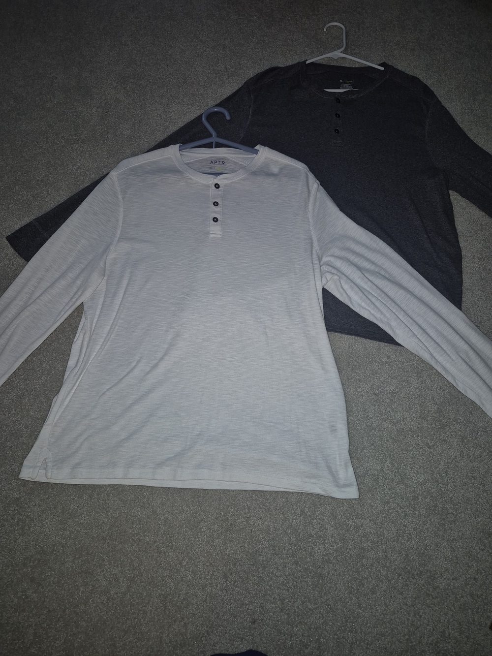 APT. 9 Men’s Long-Sleeve Henley Shirt - White